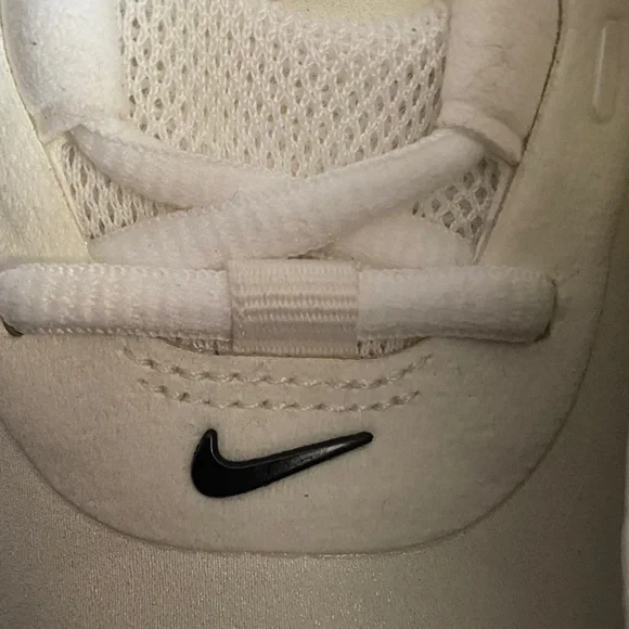 Nike Air Max White, black and blue Sneakers size 9.5 - Picture 11 of 12